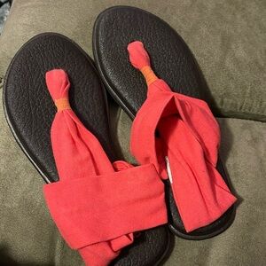 Sanuk Sandals Women’s 7